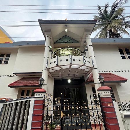 N A S Homestay Mysore Esterno foto